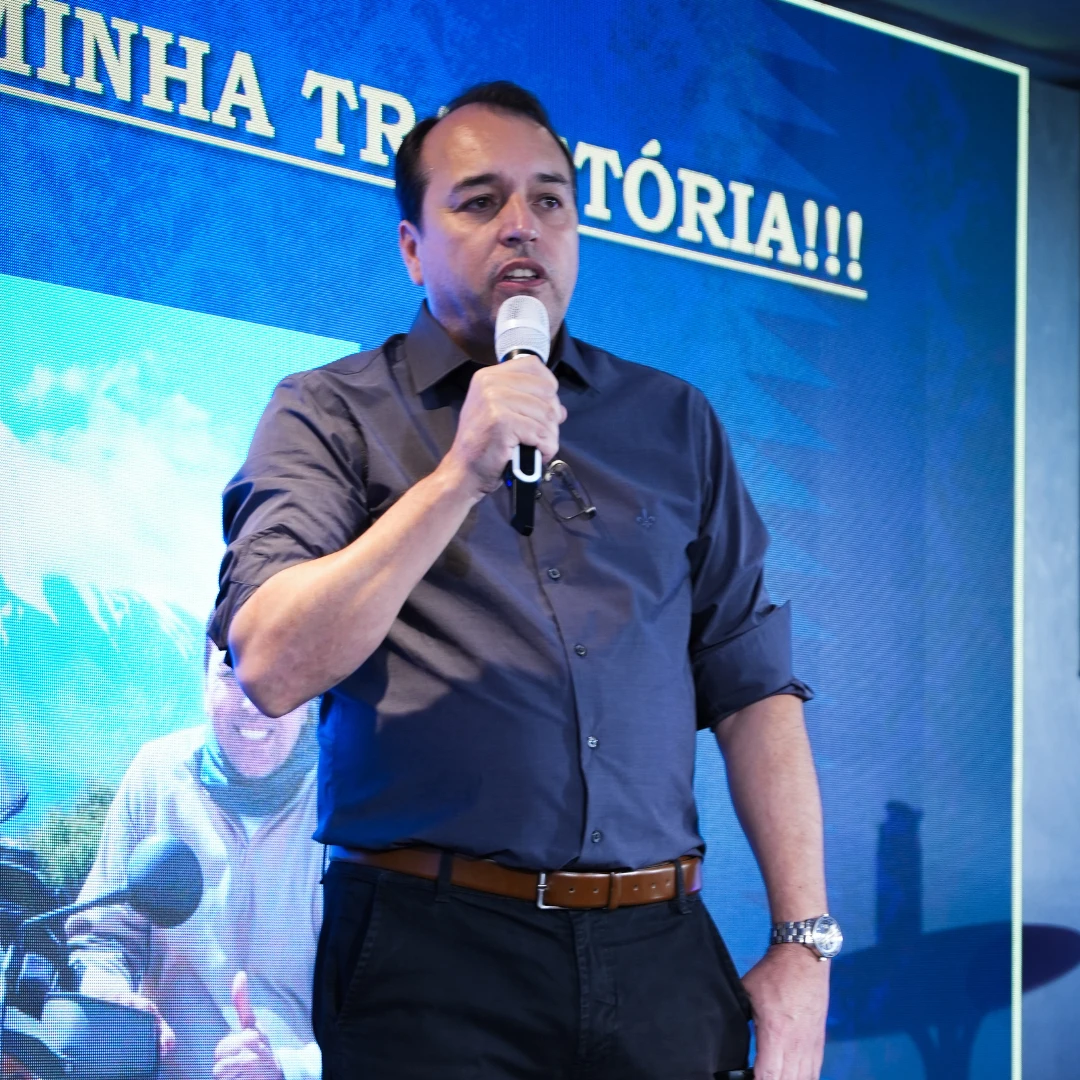 Sandro palestrando